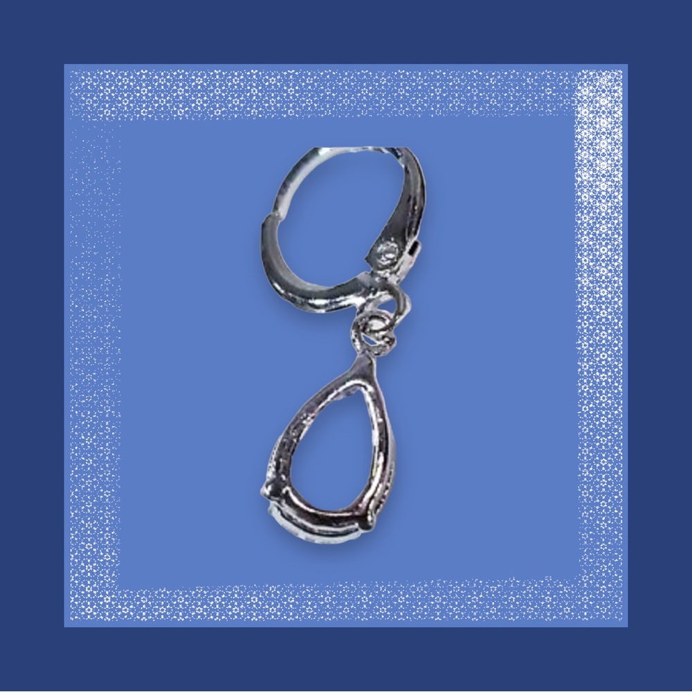 Gorgeous White Gold Plated Teardrop Earrings by Nikola Valenti - Picture 3 of 5